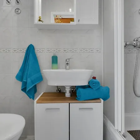 Kata Apartman