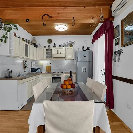 Apartman Kata *